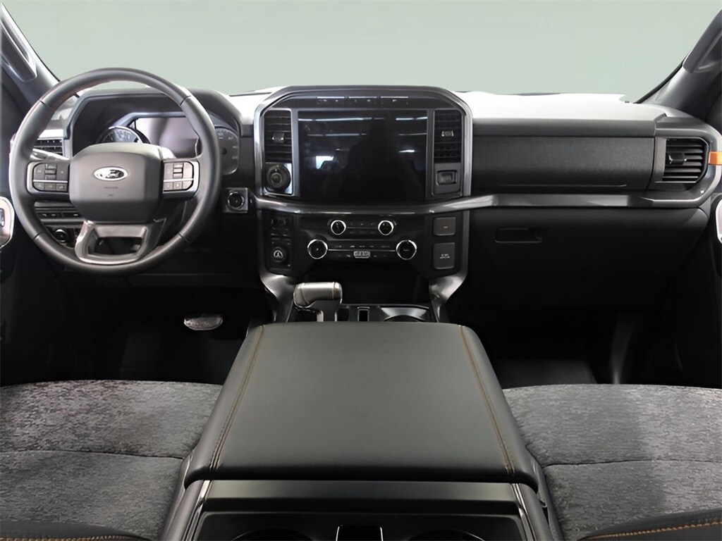 2023 Ford F-150 XL photo 2