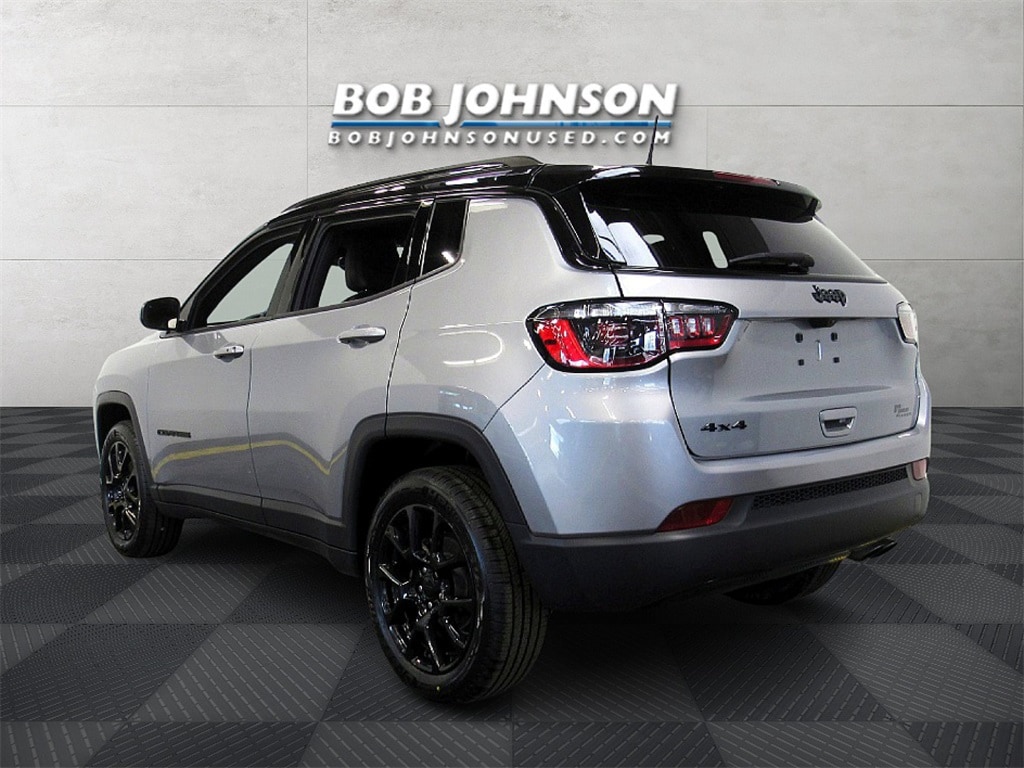 Used 2022 Jeep Compass Altitude with VIN 3C4NJDBB8NT177690 for sale in Rochester, NY
