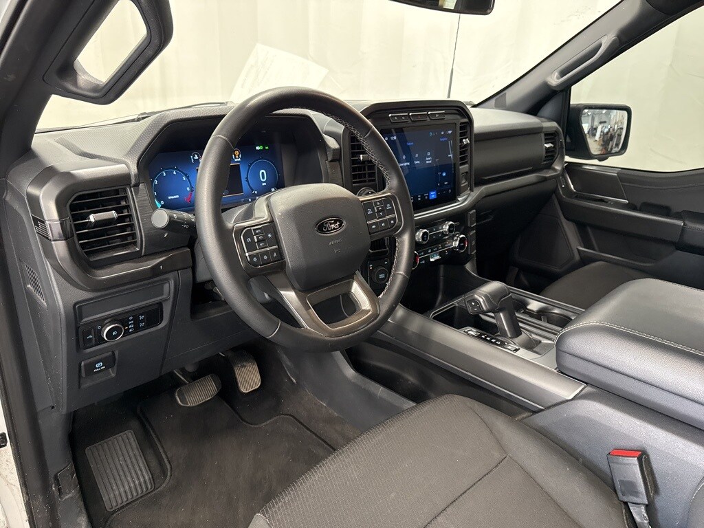 2024 Ford F-150 XLT photo 3