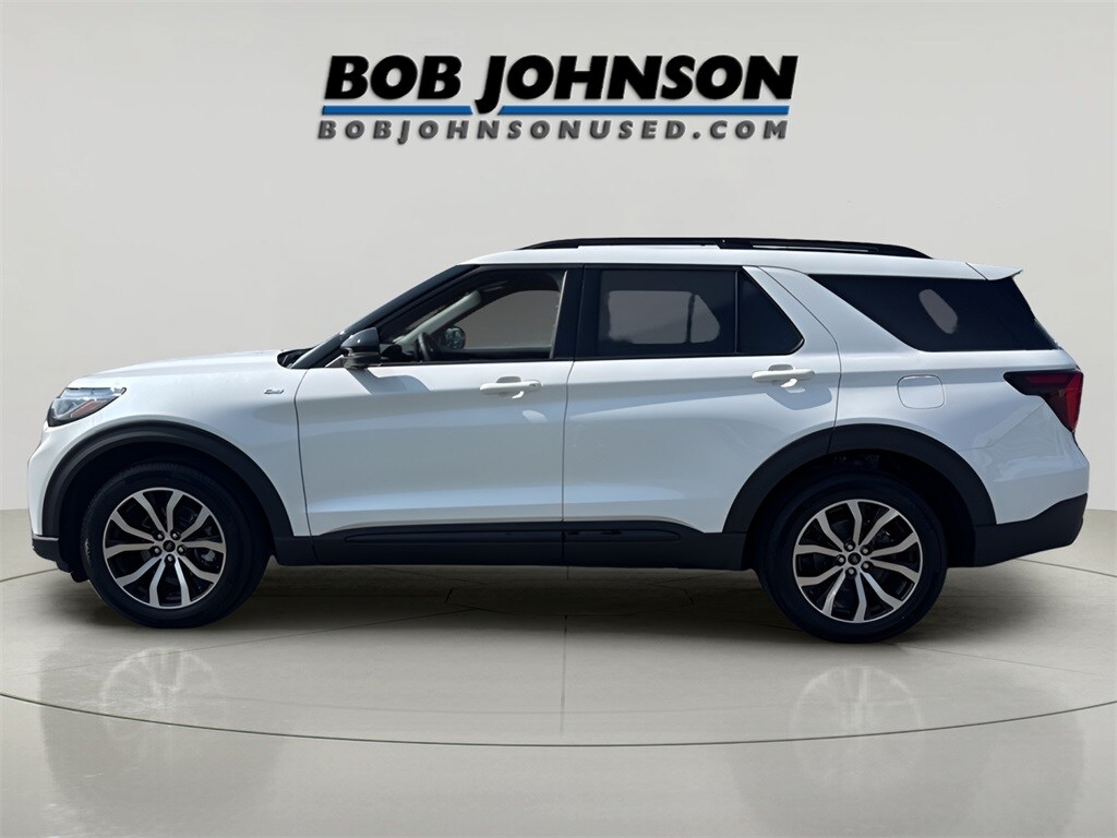 2025 Ford Explorer ST-Line photo 4
