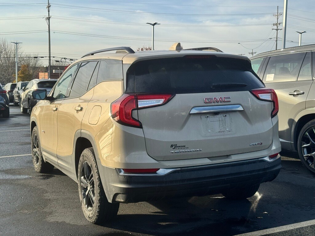 Used 2022 GMC Terrain AT4 SUV