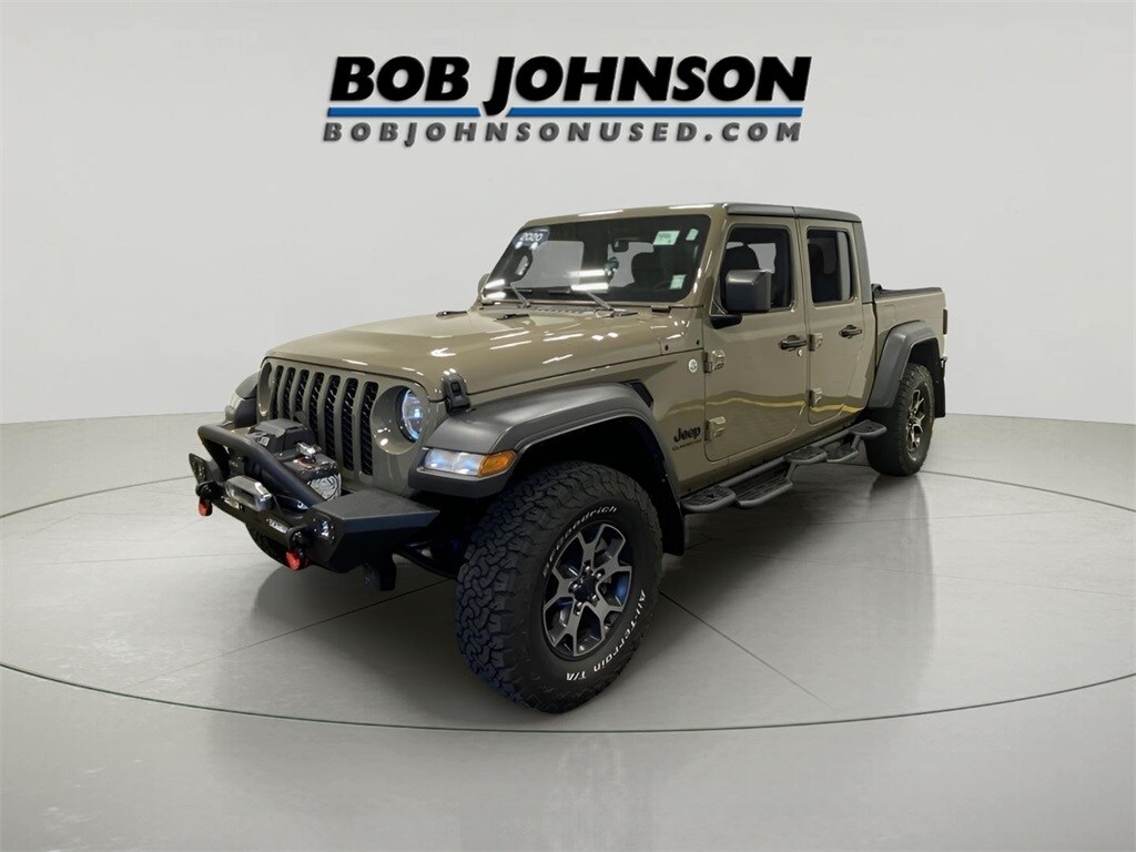 2020 Jeep Gladiator Sport photo 3