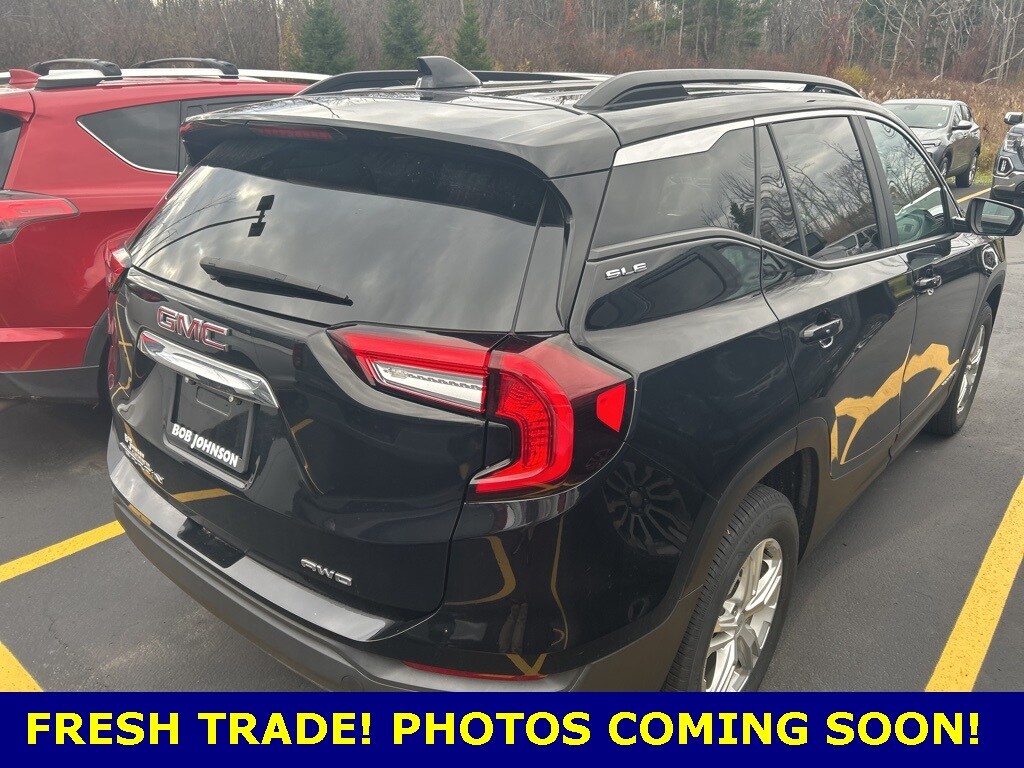 2023 Gmc Terrain SLE photo 2