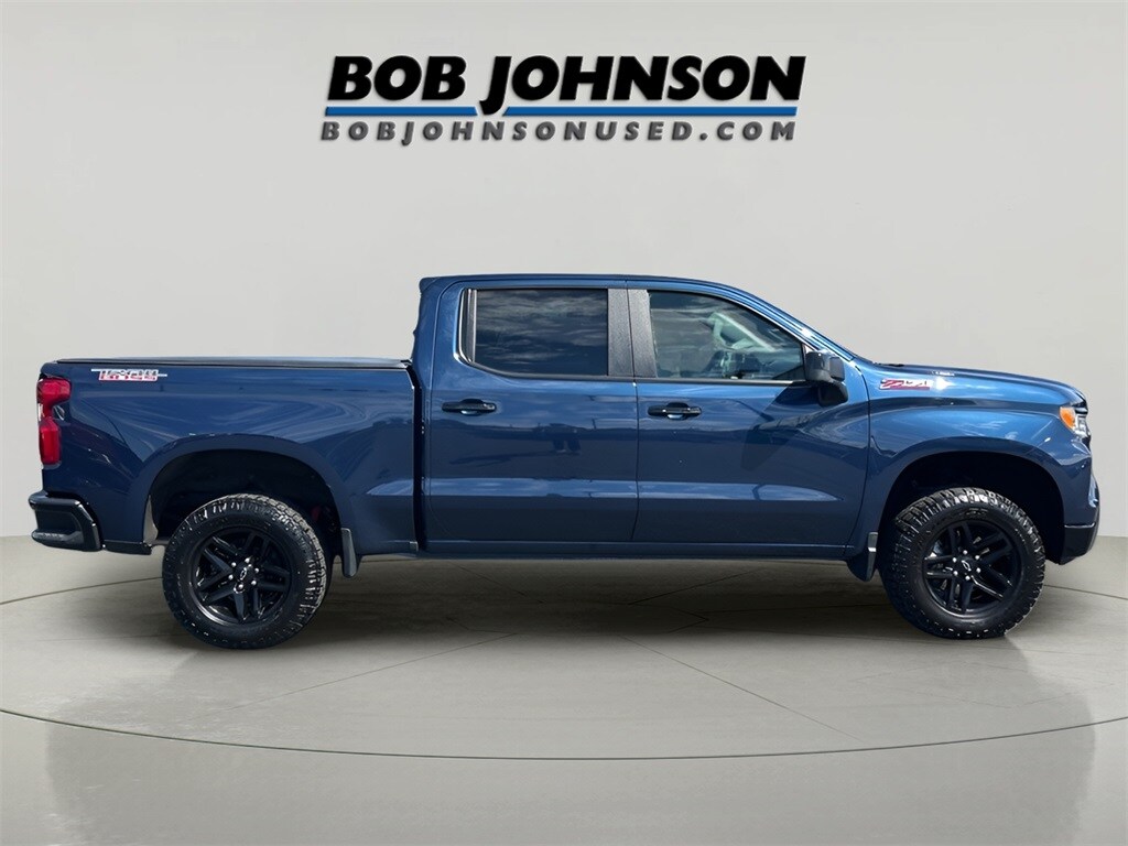 2023 Chevrolet Silverado 1500 LT Trail Boss photo 2