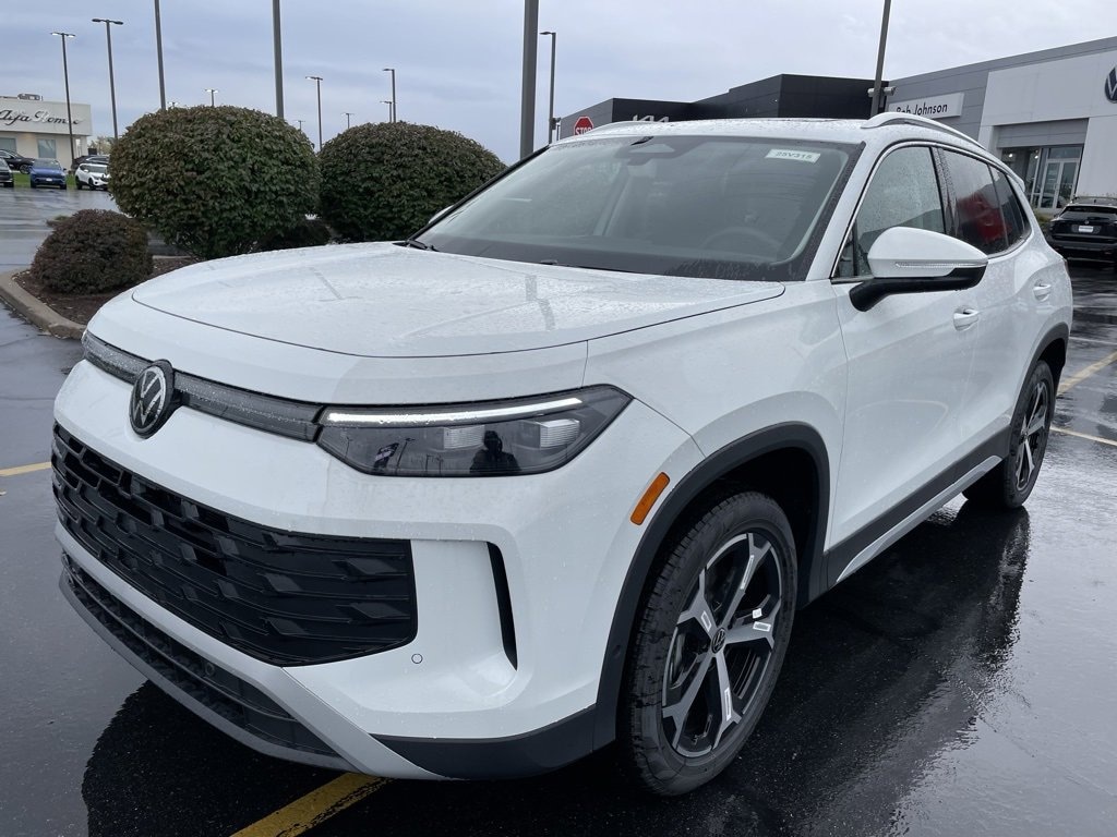 New 2025 Volkswagen Tiguan SE 2.0T SE 4MOTION