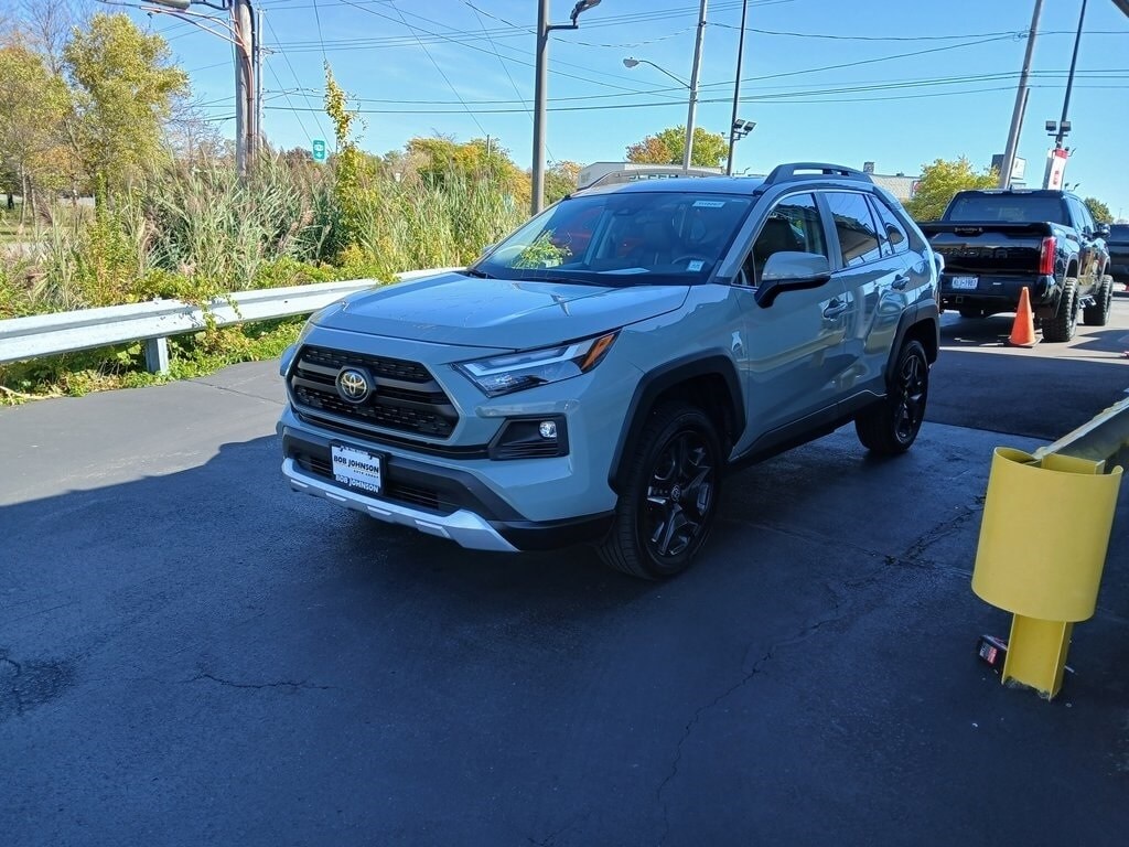 2023 Toyota RAV4 Adventure photo 3