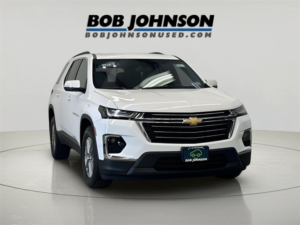 2023 Chevrolet Traverse 1LT photo 3