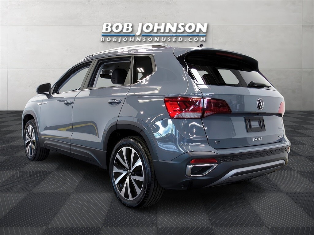 Used 2022 Volkswagen Taos SE with VIN 3VVYX7B29NM094679 for sale in Rochester, NY