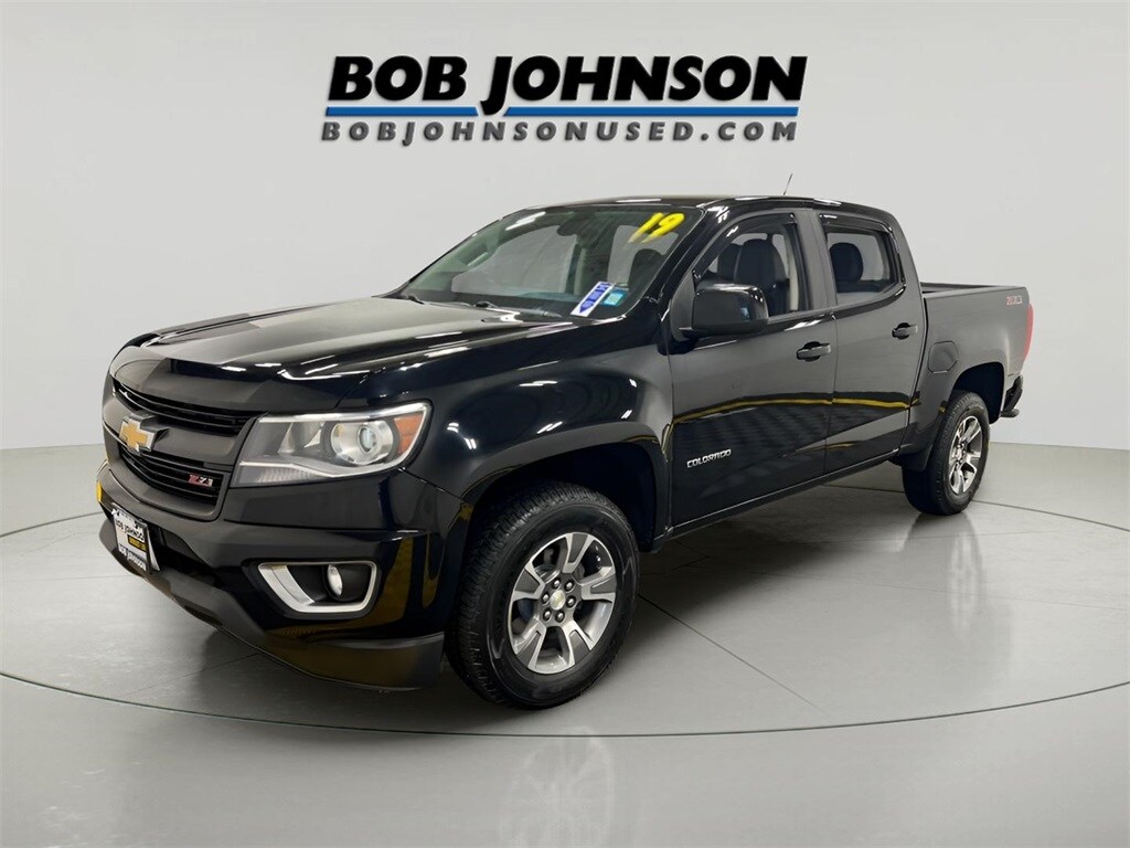 2019 Chevrolet Colorado Z71 photo 2