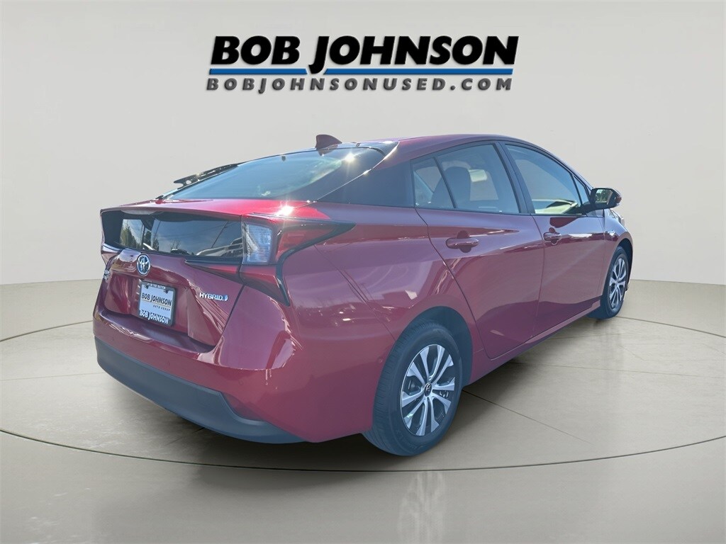 2021 Toyota Prius LE AWD-e photo 3