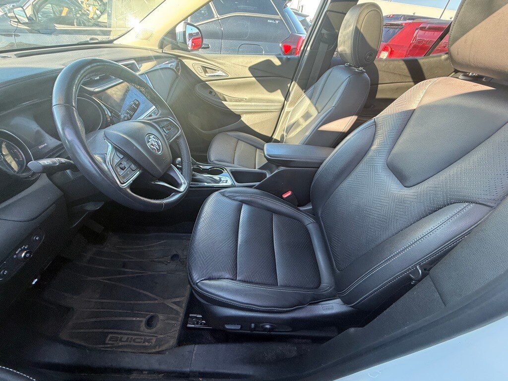 2022 Buick Encore GX Essence photo 2