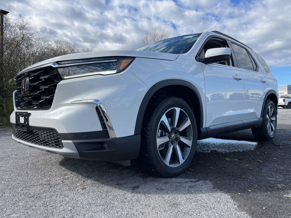 2025 Honda Pilot Elite photo 3