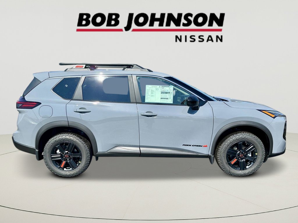 2026 Nissan Rogue SV photo 2