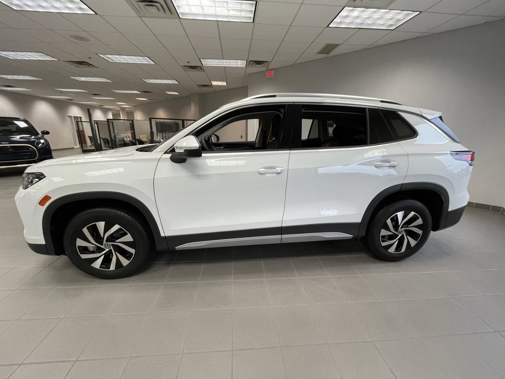 New 2025 Volkswagen Tiguan S 2.0T S 4MOTION