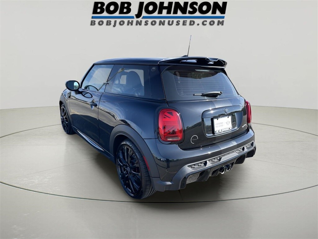 2024 Mini Cooper 2 Door Hardtop photo 4