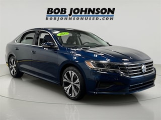 2022 Volkswagen Passat 2.0T SE Sedan