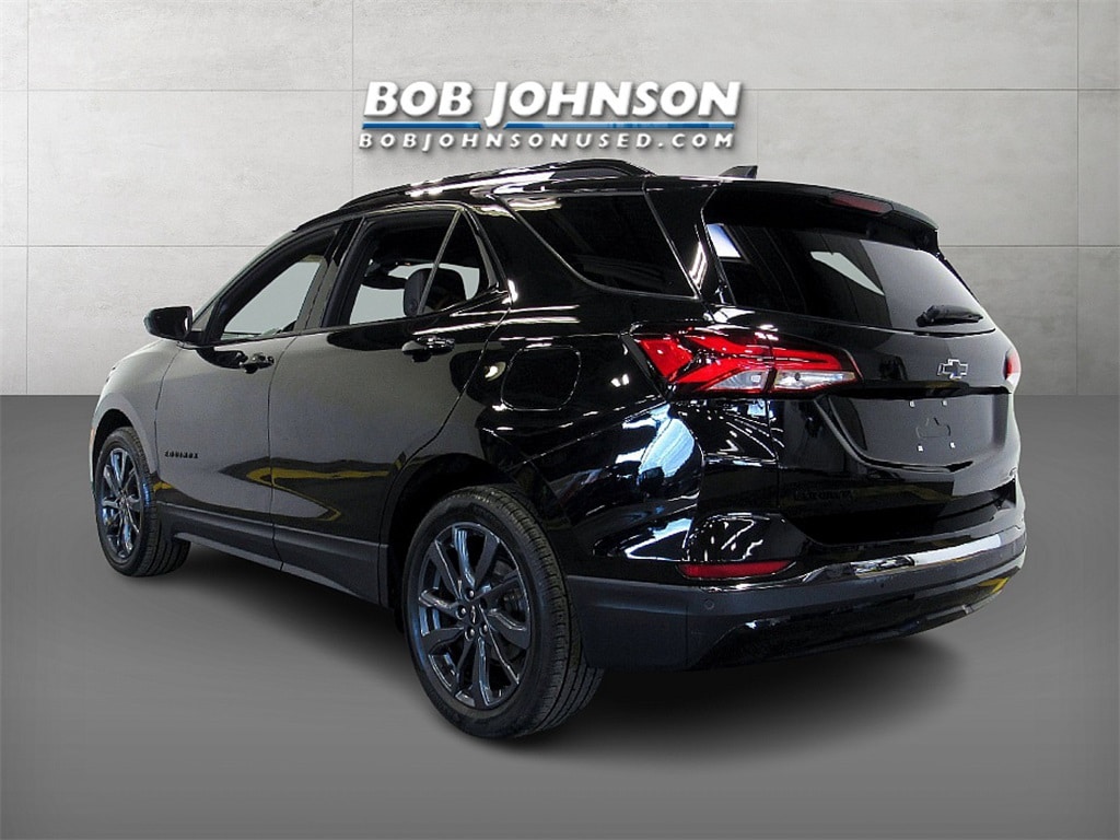 Used 2022 Chevrolet Equinox RS with VIN 2GNAXMEV3N6114575 for sale in Rochester, NY