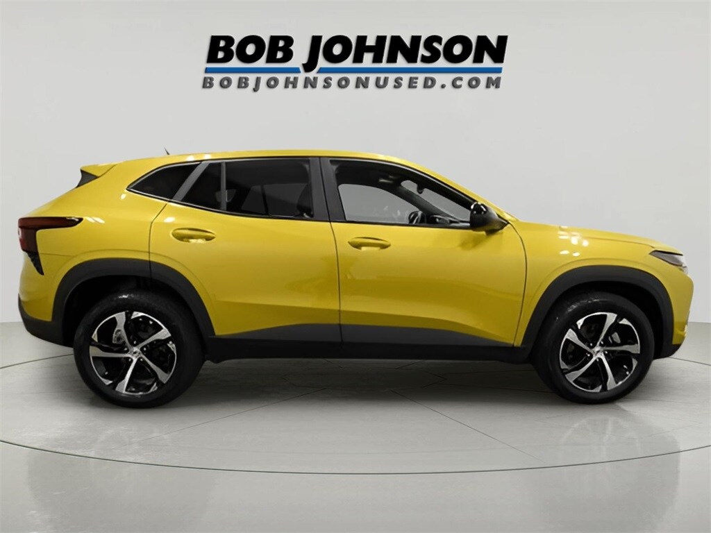 2024 Chevrolet Trax photo 3