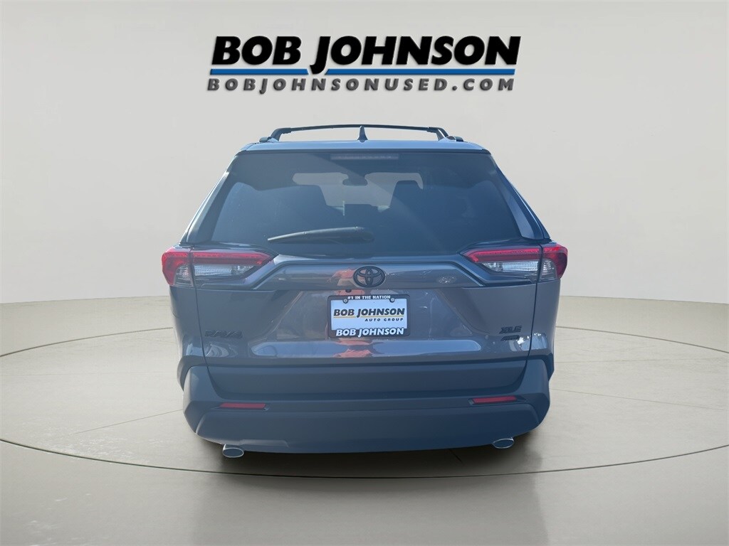2023 Toyota RAV4 XLE photo 4