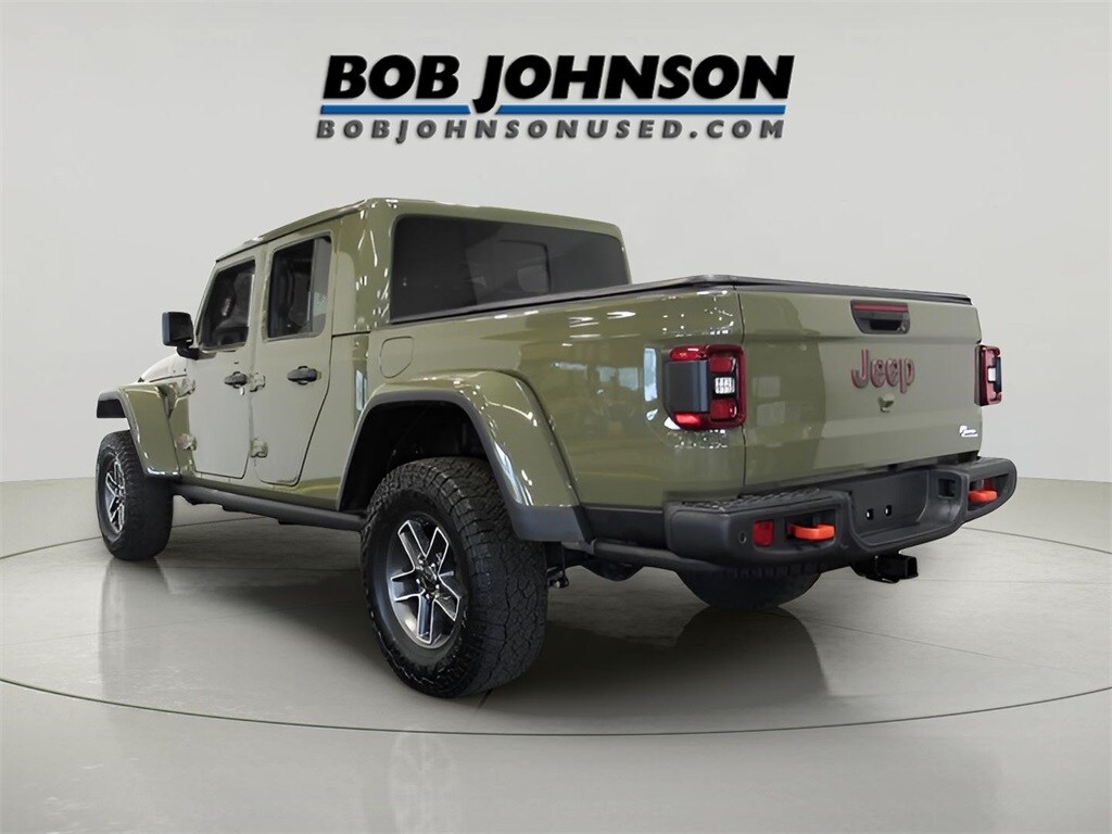 2025 Jeep Gladiator Mojave photo 2