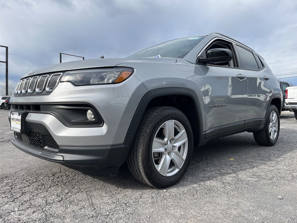 Used 2022 Jeep Compass Latitude SUV