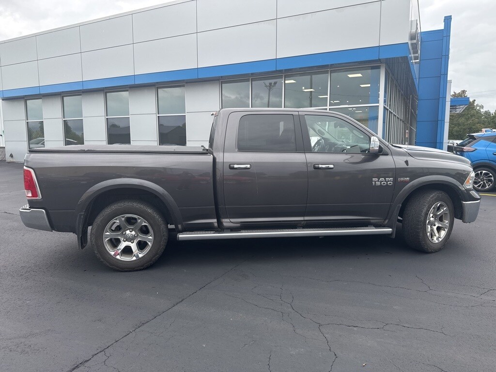 2015 Ram 1500 Laramie photo 3