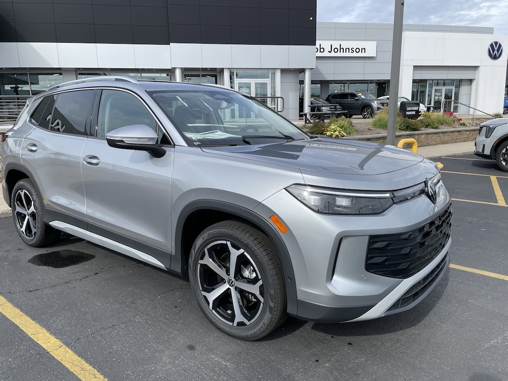 New 2025 Volkswagen Tiguan SE 2.0T SE 4MOTION