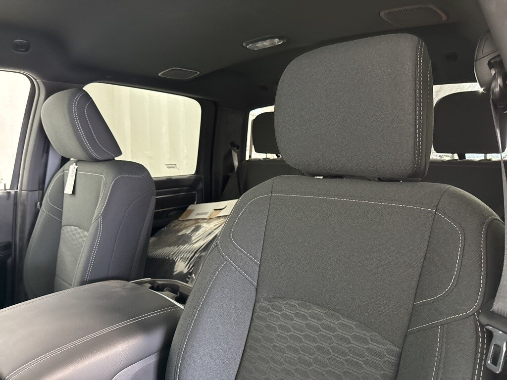 2025 Ram 2500 Big Horn photo 2