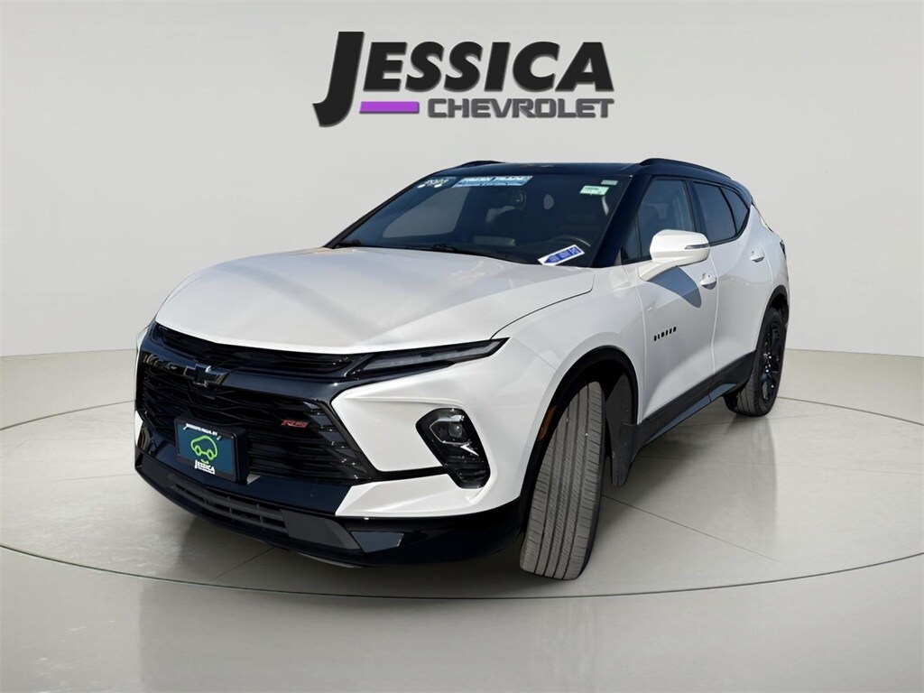 2023 Chevrolet Blazer RS photo 3