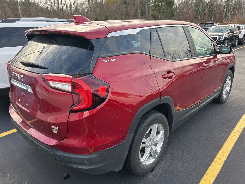 Used 2022 GMC Terrain SLE SUV
