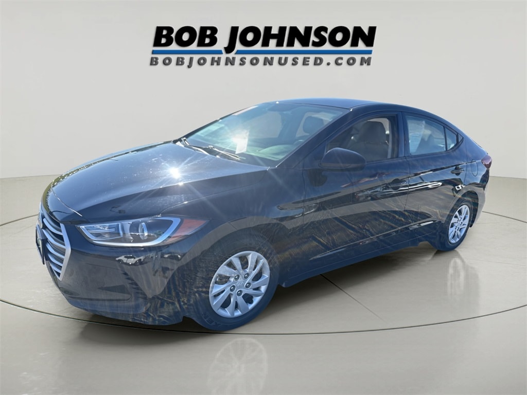 Used 2017 Hyundai Elantra SE Sedan