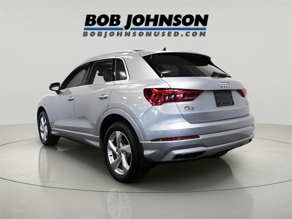 2020 Audi Q3 Premium Plus 45 TFSI photo 4