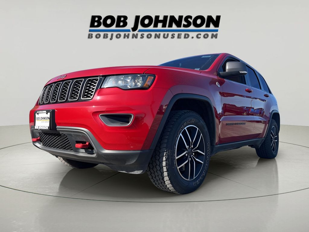 2021 Jeep Grand Cherokee Trailhawk photo 2