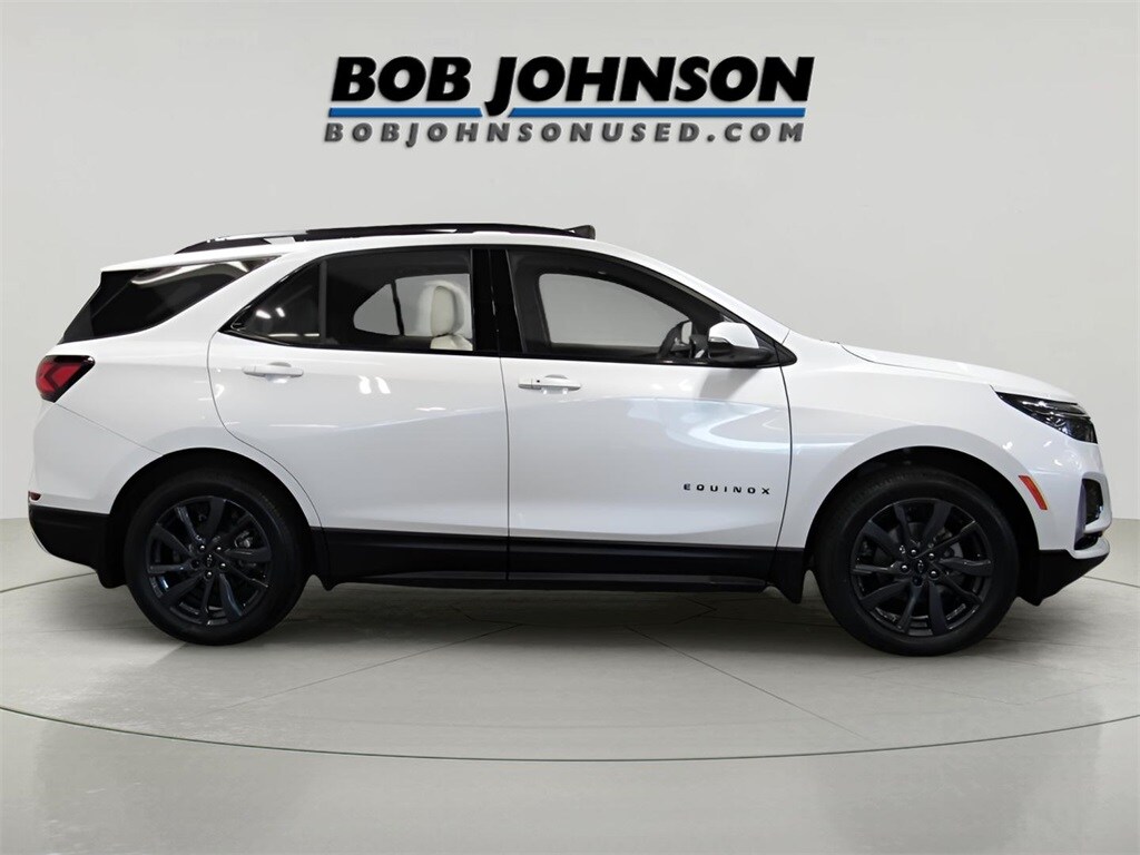 2023 Chevrolet Equinox RS photo 3