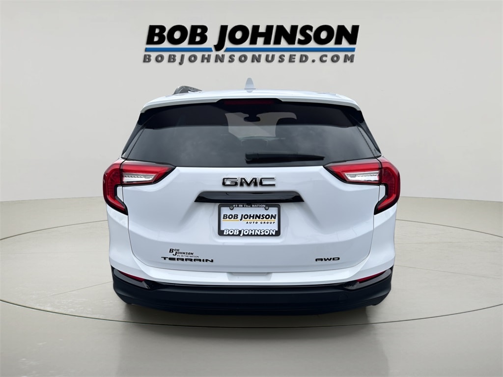 Used 2022 GMC Terrain SLE SUV