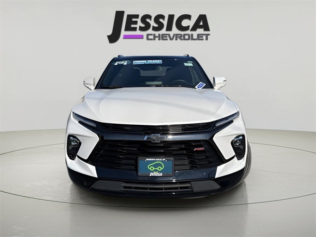 2023 Chevrolet Blazer RS photo 2