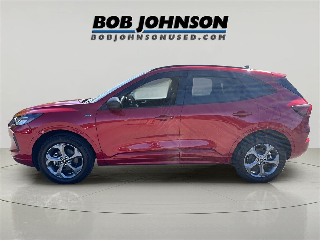 2024 Ford Escape ST-Line photo 4