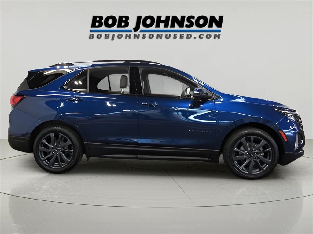 2022 Chevrolet Equinox RS photo 3