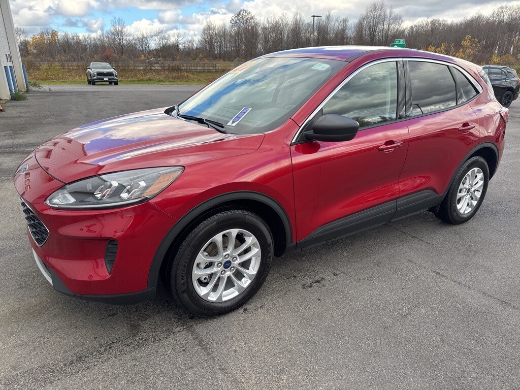 2022 Ford Escape SE photo 4
