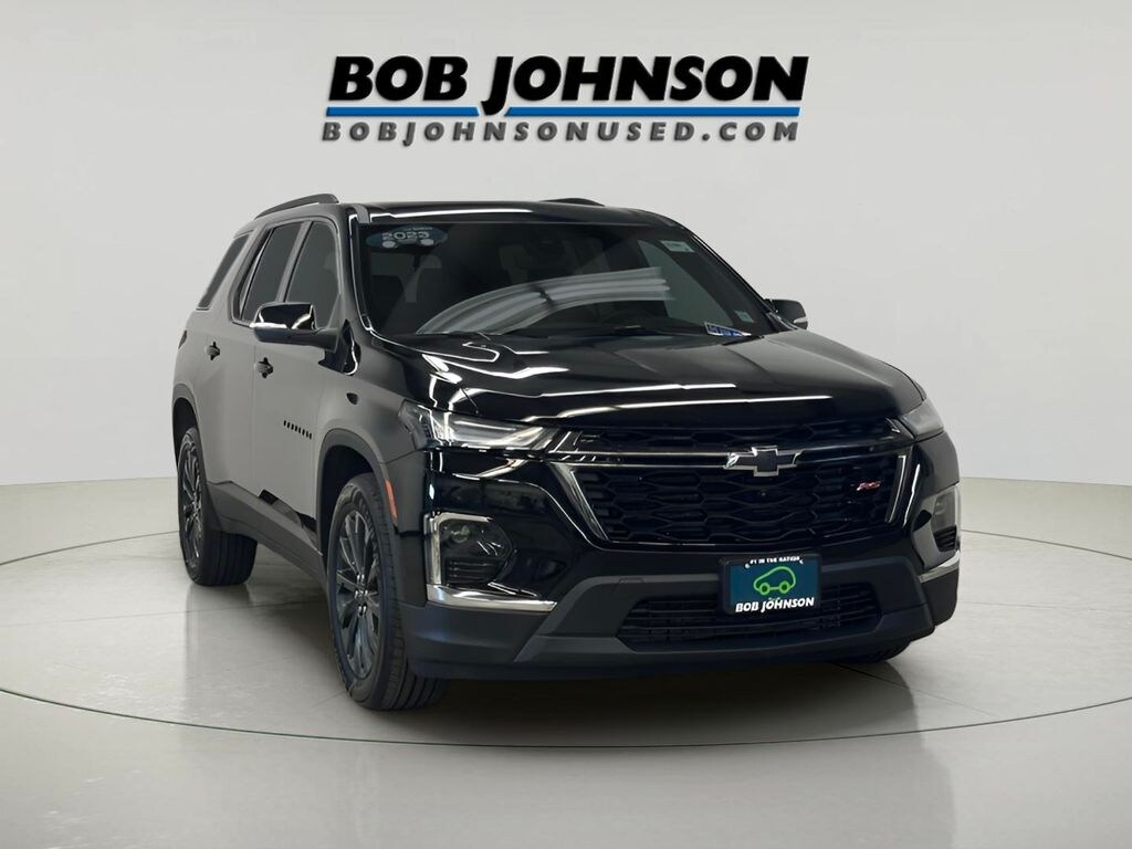 Used 2023 Chevrolet Traverse RS SUV