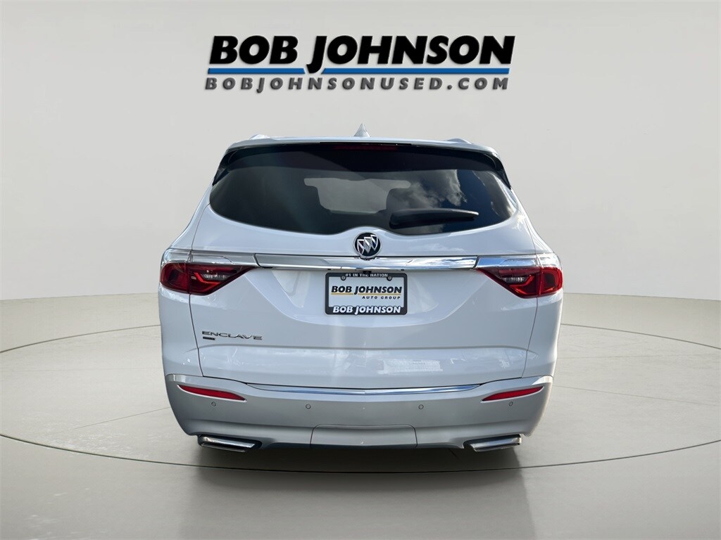 2023 Buick Enclave Essence photo 4
