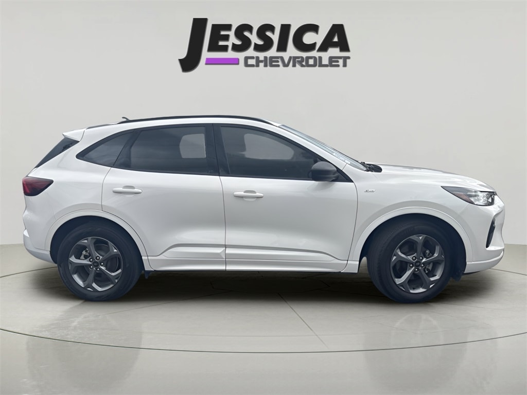 Used 2024 Ford Escape Hybrid ST-Line SUV