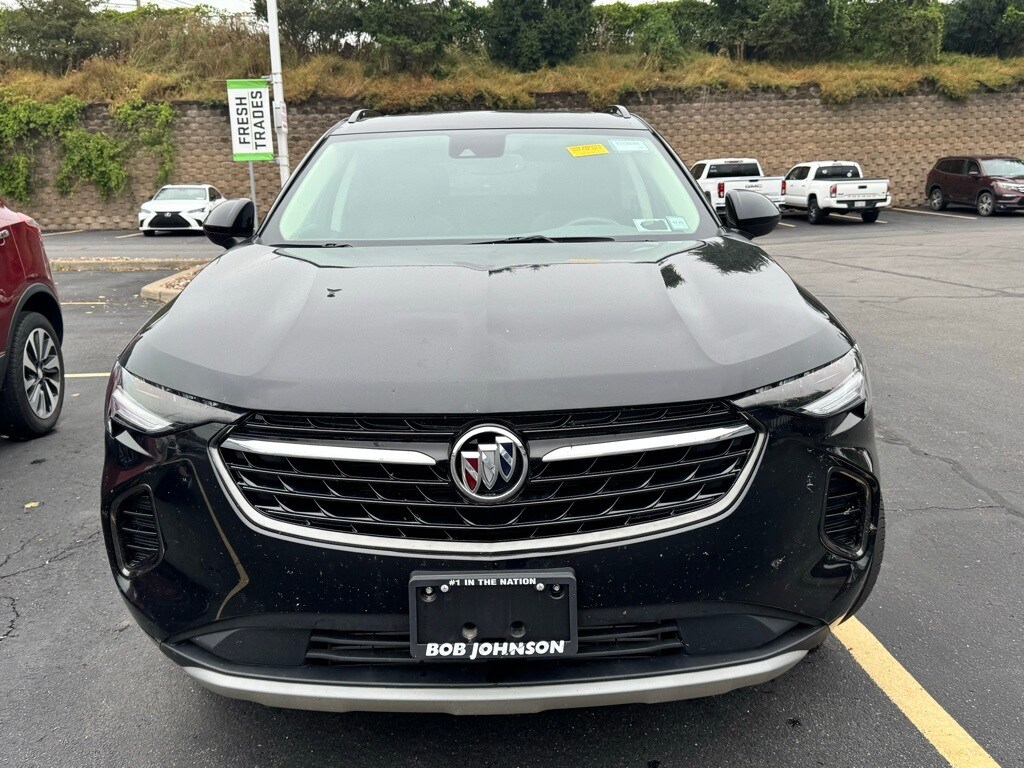 2023 Buick Envision Essence photo 2