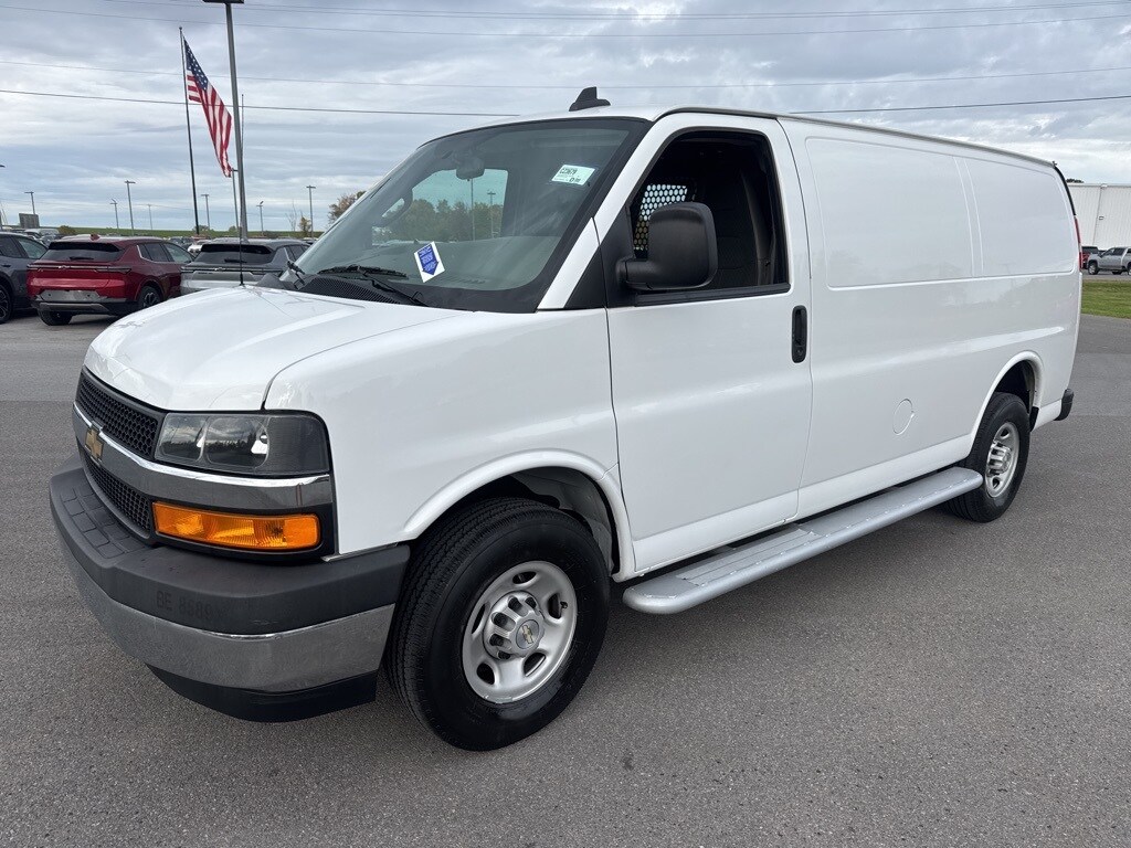 2023 Chevrolet Express 2500 Work Van Cargo photo 3