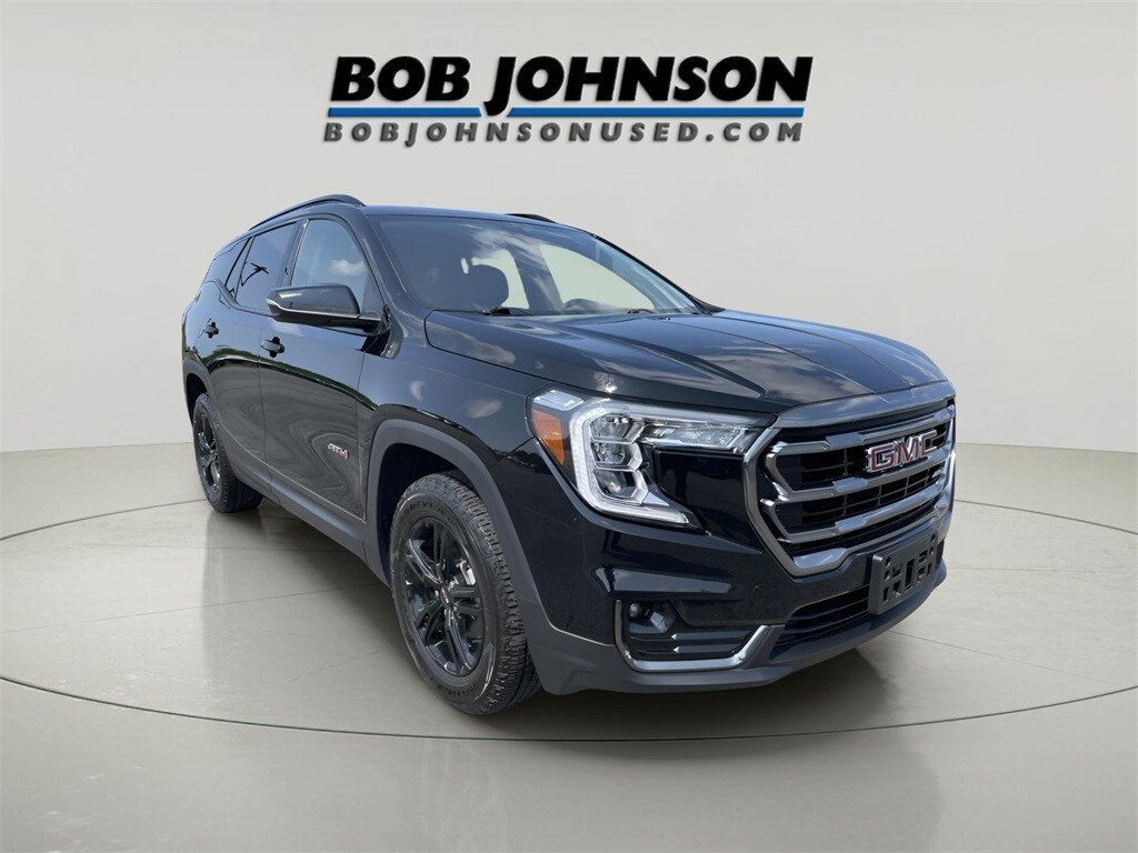 Used 2023 GMC Terrain AT4 SUV
