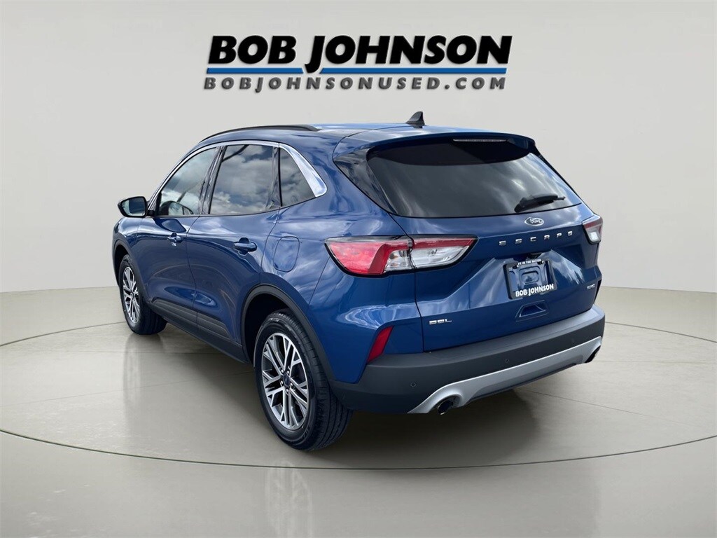2022 Ford Escape SEL photo 3