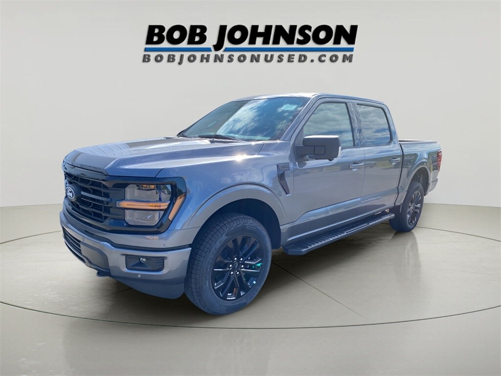 2025 Ford F-150 XLT photo 3