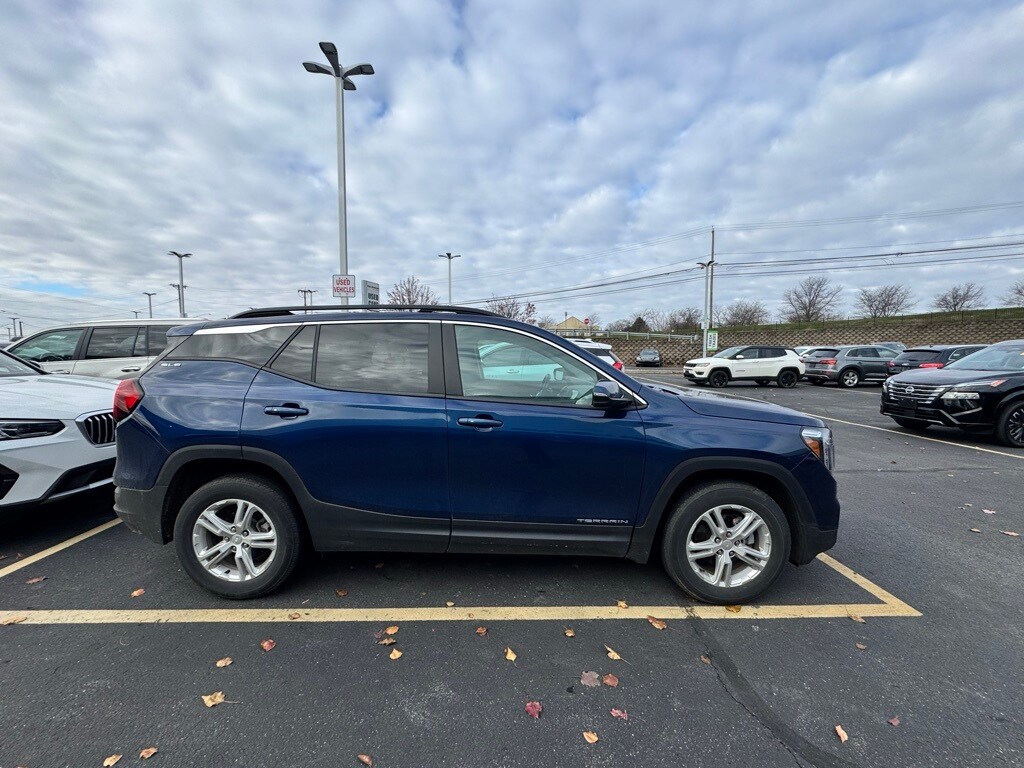 Used 2022 GMC Terrain SLE SUV