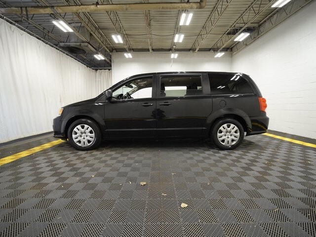 2019 Dodge Grand Caravan SE photo 4