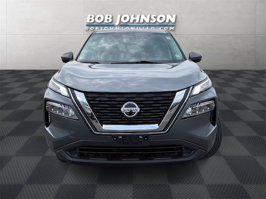 Used 2021 Nissan Rogue SV with VIN 5N1AT3BB9MC721803 for sale in Rochester, NY